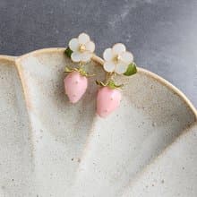 淡雪 • 草莓 s- 手工樹脂耳環 禮物