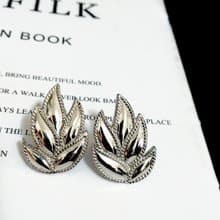 vintage jewelry  Monet 古董亮銀葉形夾式耳環