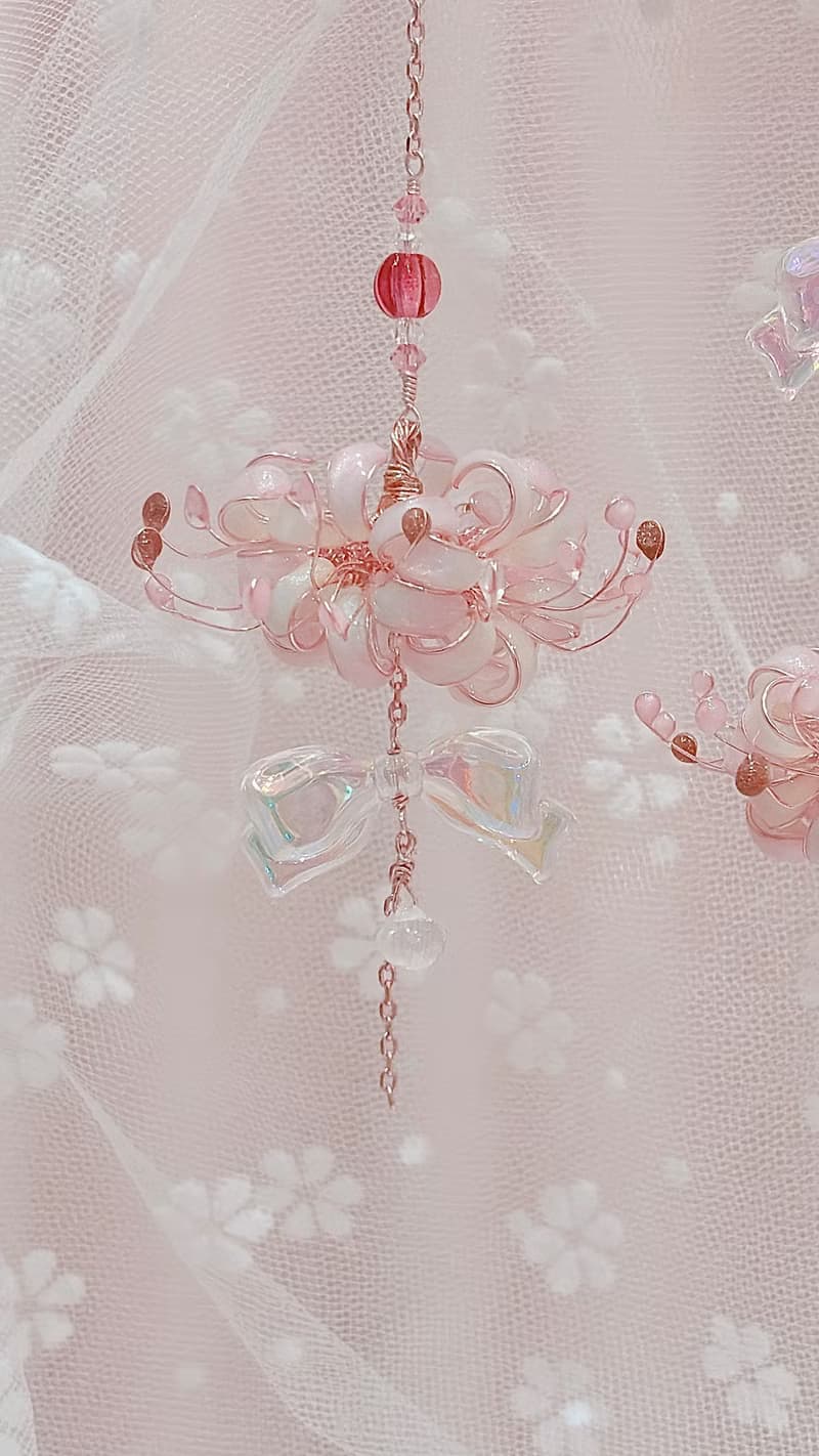 淡色彼岸花 蝴蝶結x南瓜珠 不對稱療癒系耳環 耳骨夾 耳針/耳夾