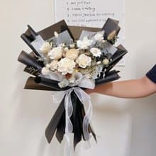 黑白色系 永生玫瑰 梔子花 花束