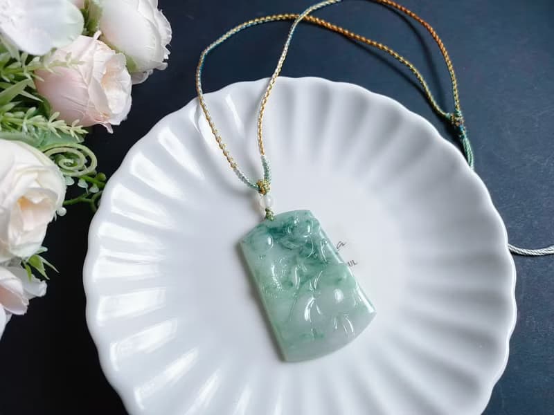 天然緬甸玉 翡翠 綠底飄花 如魚得水 玉質細膩 吊墜  禮物 項鍊