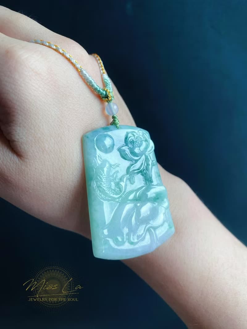 天然緬甸玉 翡翠 綠底飄花 如魚得水 玉質細膩 吊墜  禮物 項鍊