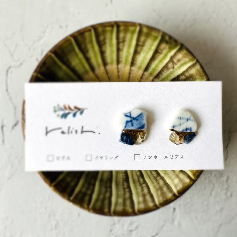 【再販】金継ぎ シー陶器 天然石 さざれ ラピスラズリ シトリン ピアス イヤリング ノンホールピアス ホワイト 白 青 ブルー イエロー 黄色 ゴールド 金