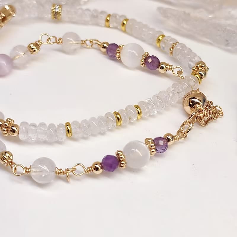 柔光心棲。月光石 紫鋰輝 紫水晶 透石膏 白水晶 水晶手鍊