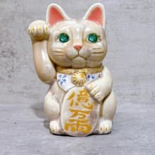 【杏耀富貴】日本清水燒招財貓 | 花結晶 杏 体花 億萬両 右