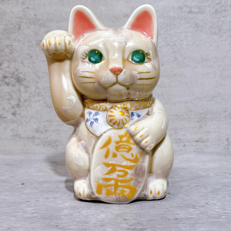 【杏耀富貴】日本清水燒招財貓 | 花結晶 杏 体花 億萬両 右