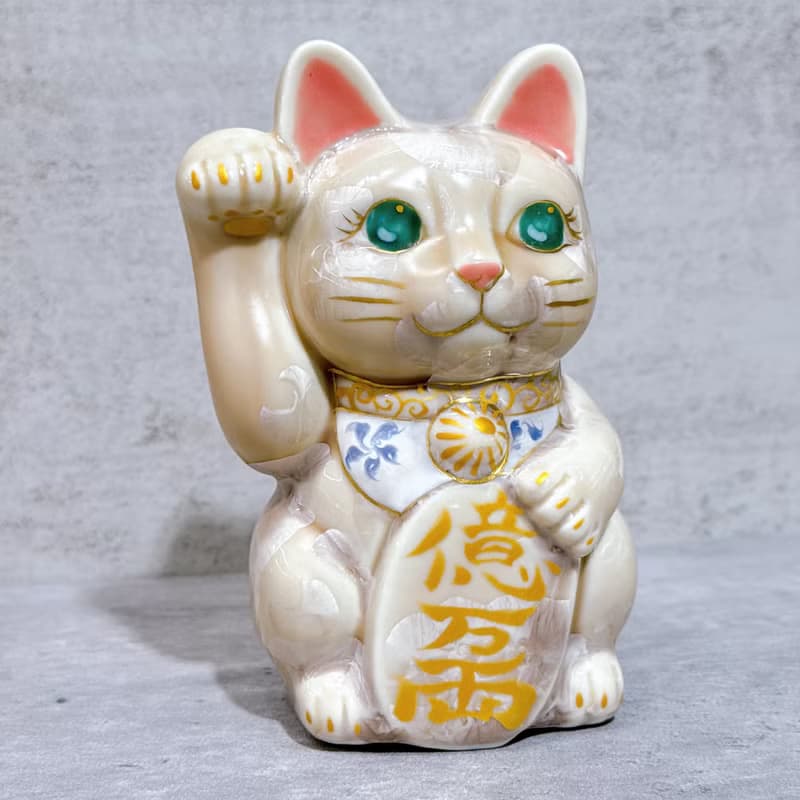 【杏耀富貴】日本清水燒招財貓 | 花結晶 杏 体花 億萬両 右
