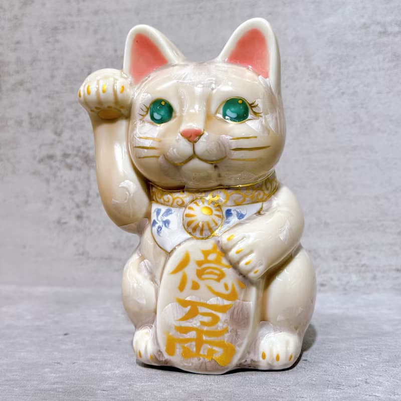 【杏耀富貴】日本清水燒招財貓 | 花結晶 杏 体花 億萬両 右