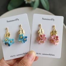 浪漫優雅軟陶櫻花球金屬葉子垂墜耳環粉藍色漸層花朵x