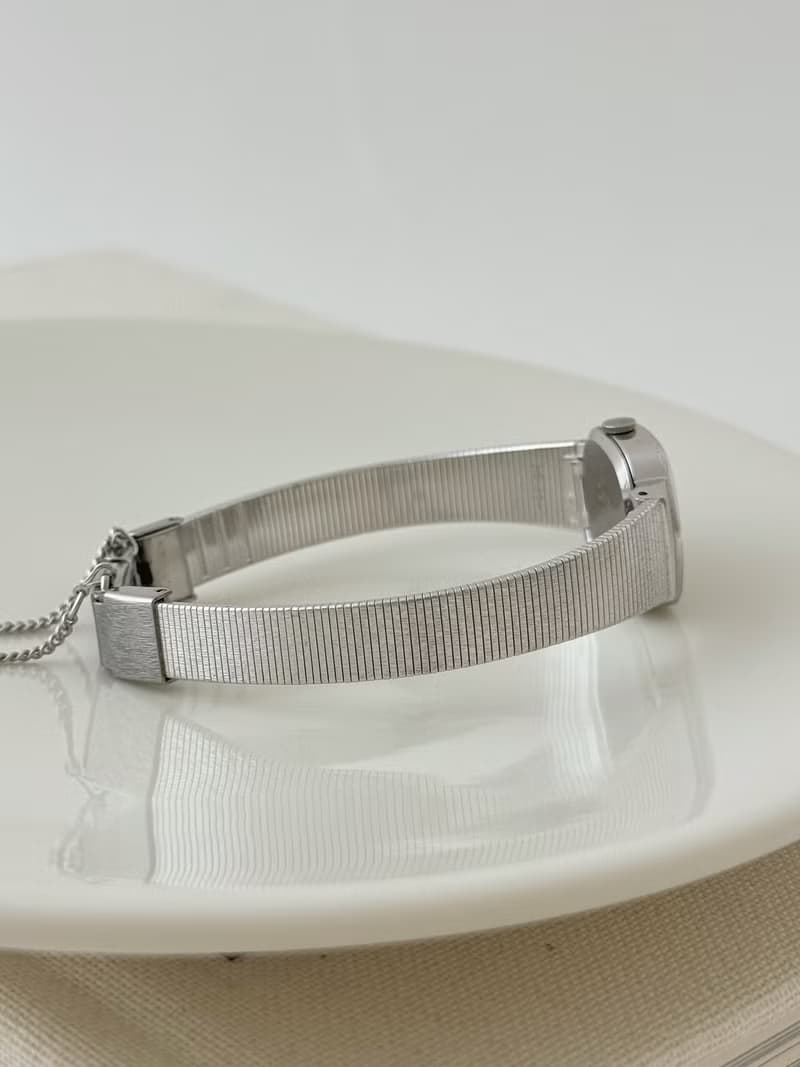 Vintage Seiko Silver Tone Bracelet Watch