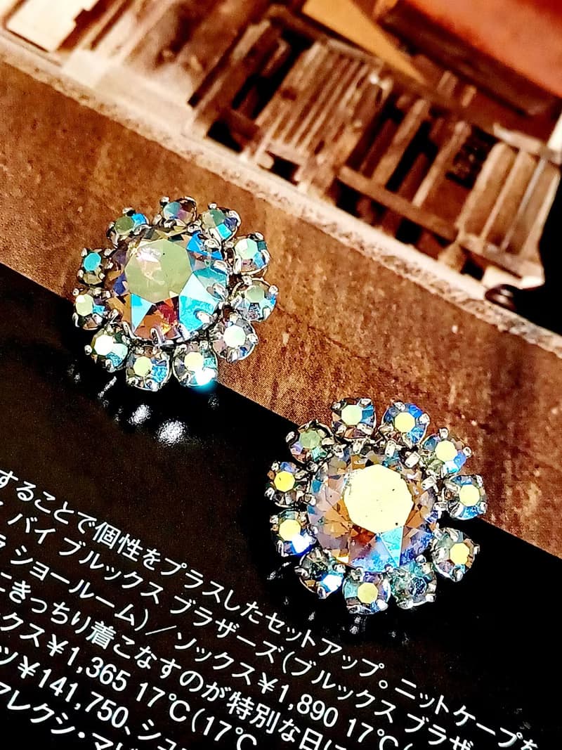vintage jewelry  奧地利 典雅極光萊茵鑽 夾式耳環