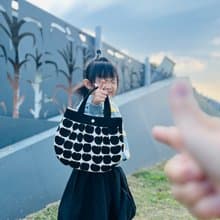 【現貨】小手提童趣版迷你黑心蕃茄包/小抓皺包