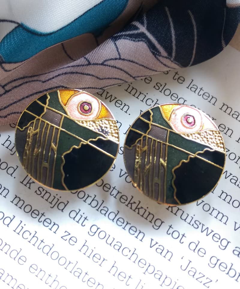 Vintage Jewelry 西洋古董飾品 景泰藍 黑色調 浮生意象 夾式耳環