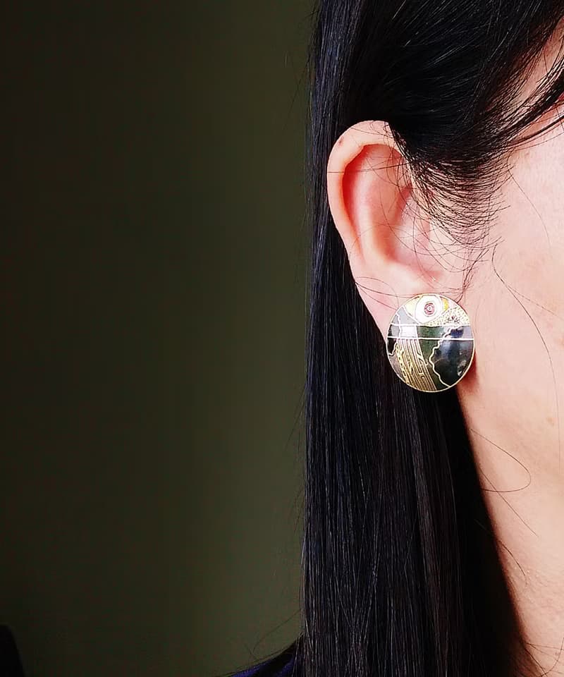 Vintage Jewelry 西洋古董飾品 景泰藍 黑色調 浮生意象 夾式耳環