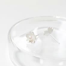 / 花見 / AAAAA淡水珍珠925純銀櫻花耳環