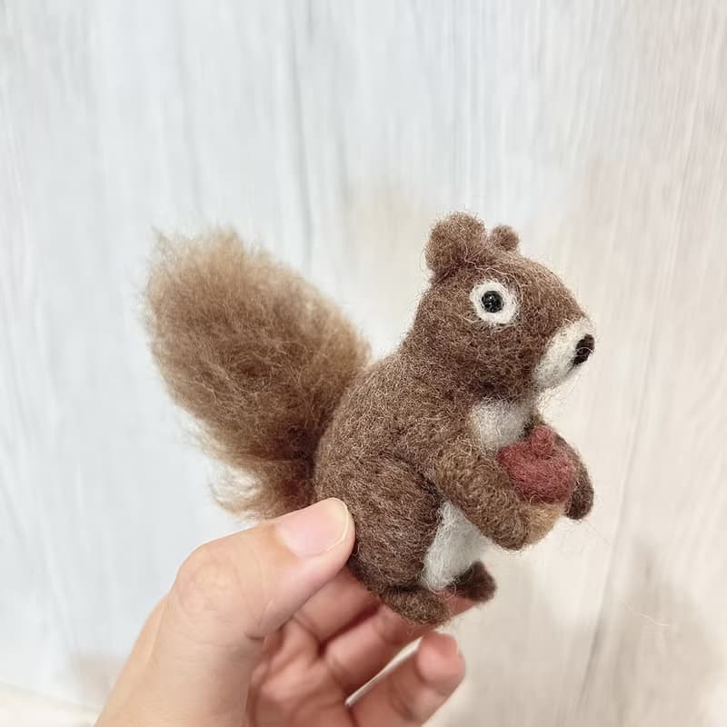 小松鼠的寶藏  羊毛氈娃娃  療癒 送禮