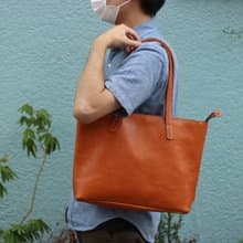 A4収納スリムな男女兼用本革トート  【革６色】無料で名入れ・刺繍・糸色カスタム / 日本製 / ギフト対応 jb-36