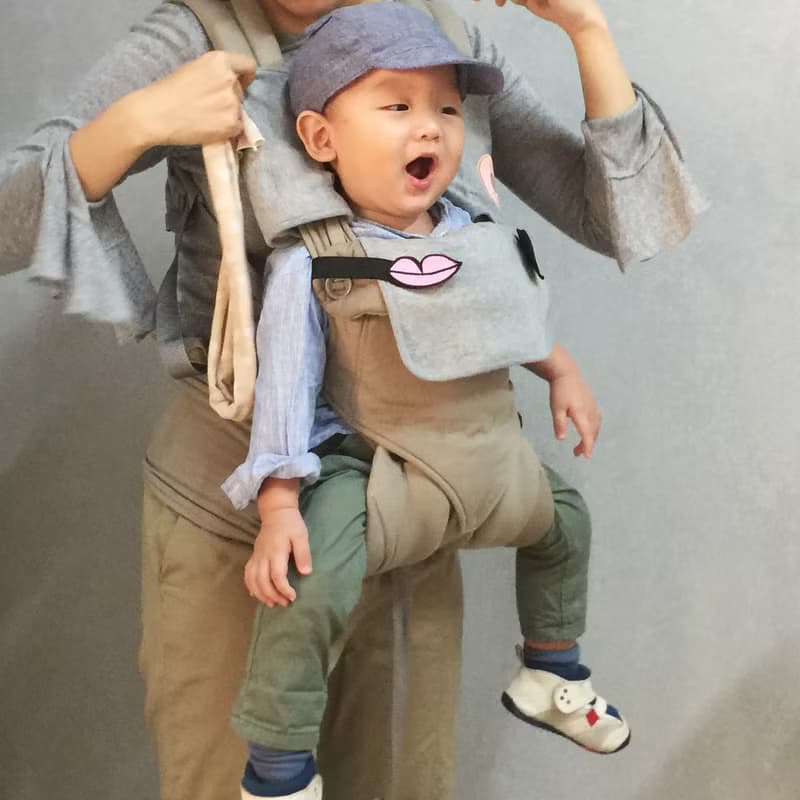 CLARECHEN 臂章背巾前面口水巾_kiss vs ㄋㄟㄋㄟ愛好者