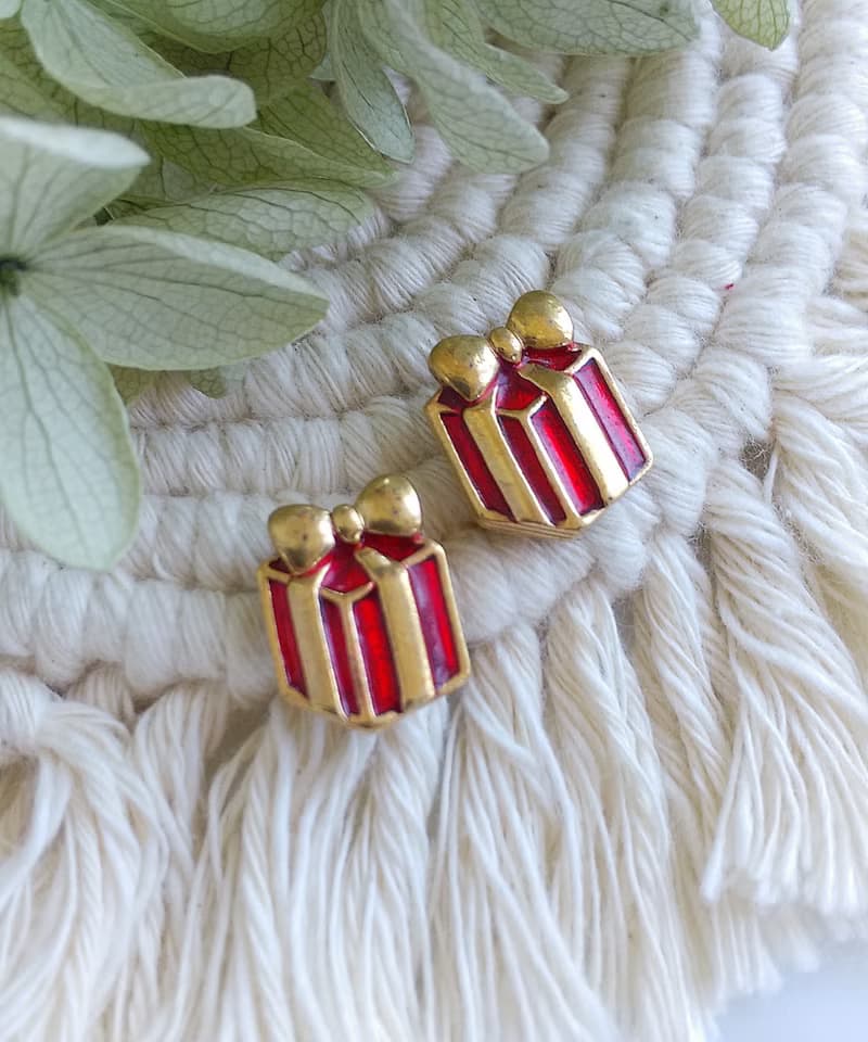 Vintage Jewelry 西洋古董飾品 小巧 紅色調 小禮盒  針式耳環