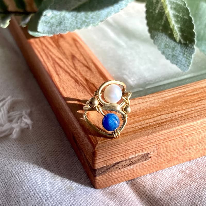 老林雜貨 | 藍晶珍珠耳骨夾