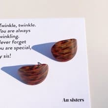 【出清Sale】琥珀布紋水滴壓克力耳環 Redish Brown earrings