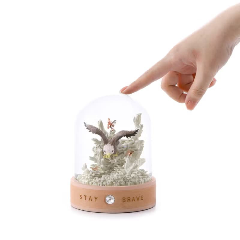 心靈守護神-Stay brave 玻璃罩擺件生日情人聖誕交換彌月療癒老鷹