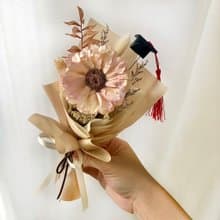 草莓鮮奶油花束 單朵花束 羽毛太陽花 畢業花束 永生花 送禮 花束