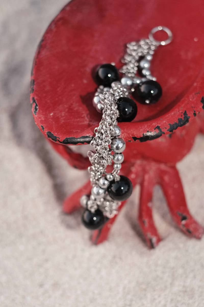 洄游 金屬感魚卵串珠纏繞手鍊