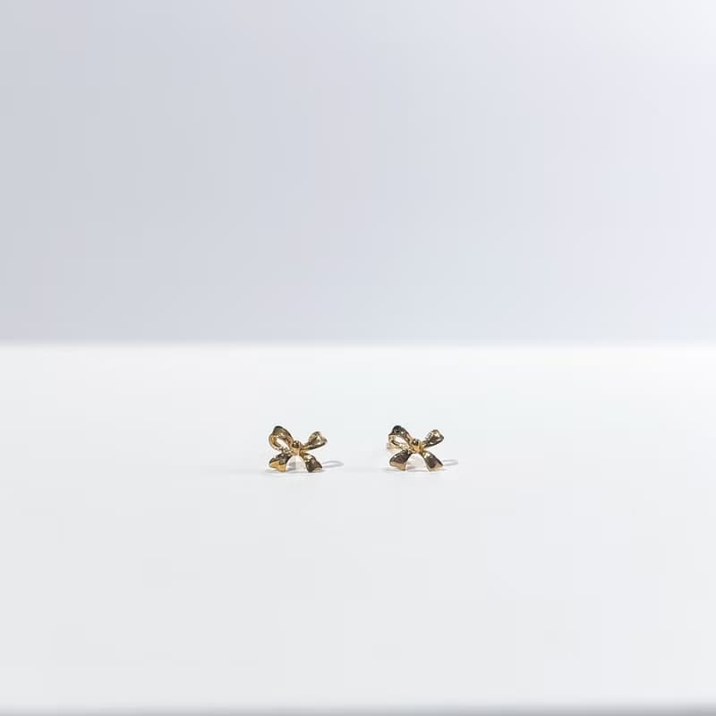 18K金蝴蝶結小耳環