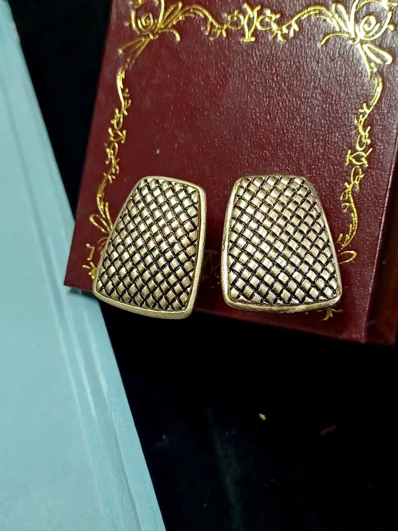 vintage jewelry  ELLEN TRACY 古典金屬網格紋 夾式耳環