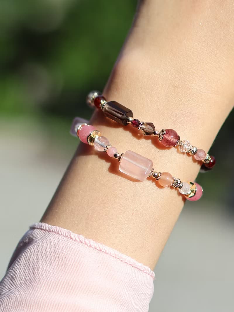 玫瑰烏龍。茶晶 鴿血紅草莓晶 石榴石 14K包金 水晶礦石設計手鍊