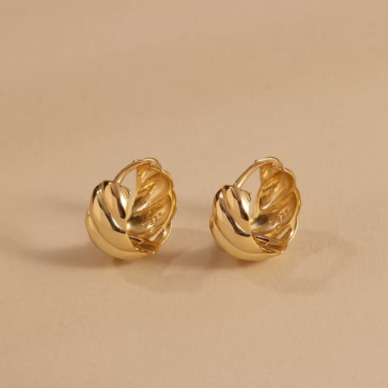 s925銀鍍18k金色復古經典法式女生耳環 幾何扭紋牛角包耳環耳扣