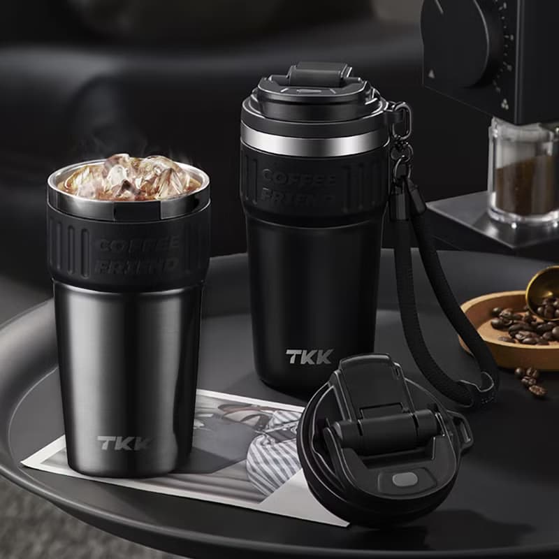 【TKK】洛奇系列 316不鏽鋼x陶瓷噴塗 保溫咖啡杯630ML-灰墨藍