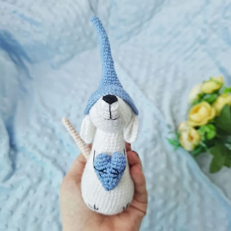 Set 2 Miniature gray mouse toys with hearts lovely gift for best friend family