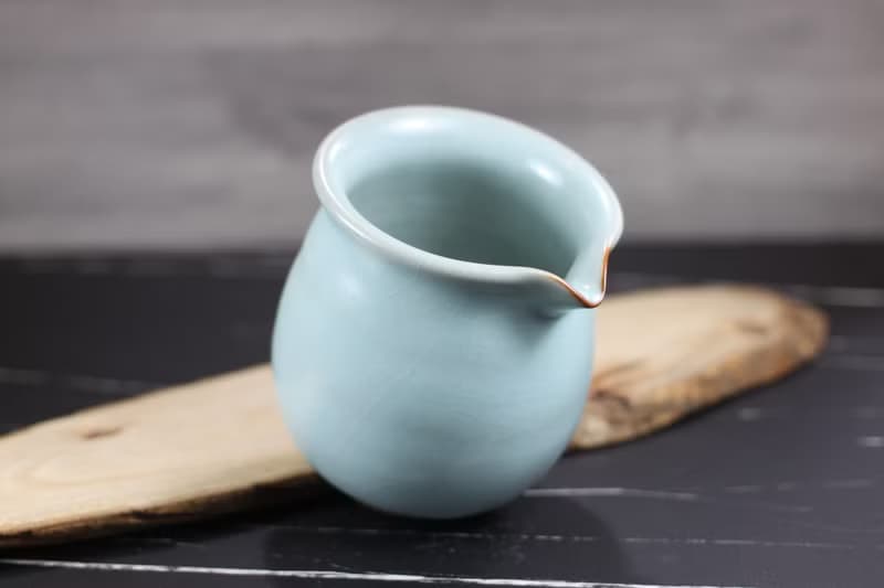 【送禮好物】360~400ml 汝窯無把 手拉坯 咖啡下壺 茶海 公道杯