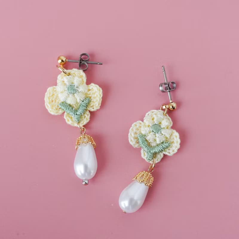 Daisy ピアス/イヤリング