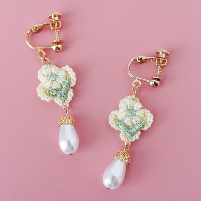 Daisy ピアス/イヤリング