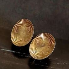 vintage jewelry  古董金色內凹放射線夾式耳環