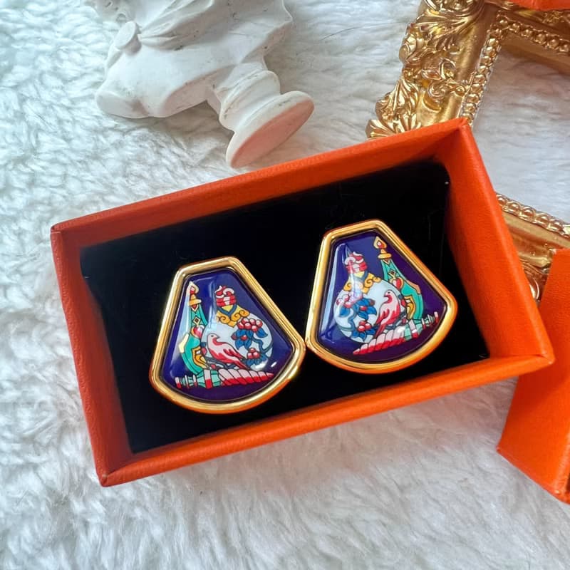 【日本中古】Vintage HERMÈS 七寶燒琺瑯青花瓷耳夾 原裝盒附