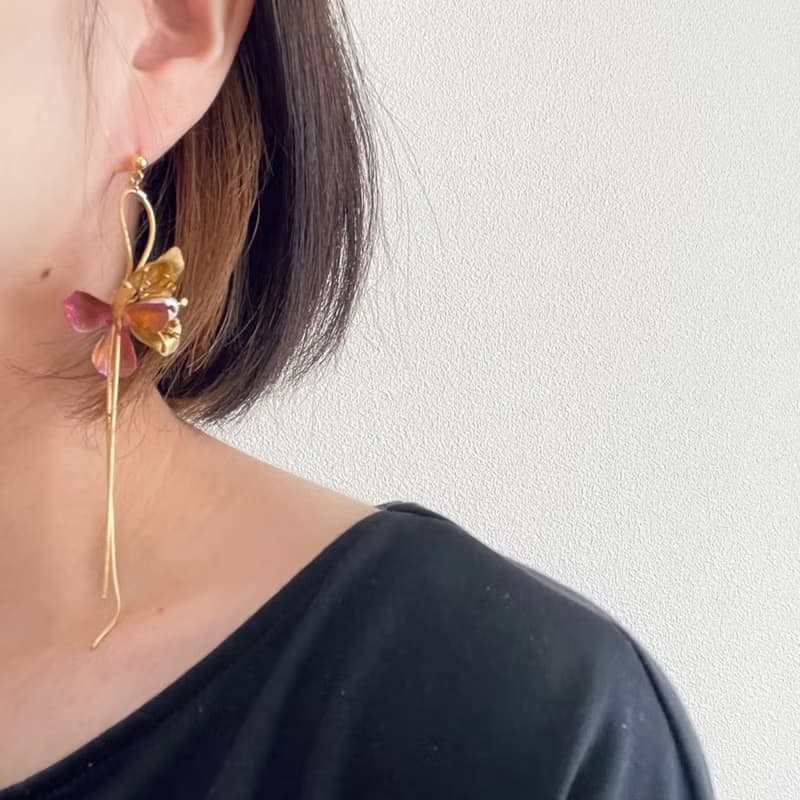 シャビ―ピンクのフラワー ピアス(イヤリング)