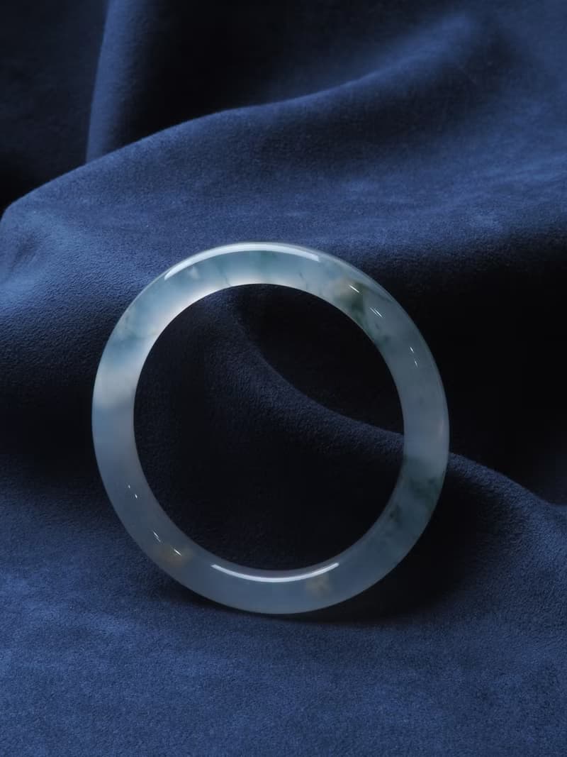 水玻光 | 冰玻種 / 飄蘭花 / 圓條鐲 / 手圍18.5-19 | 天然A貨翡