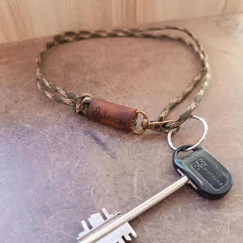 Customized Handmade Paracord Lanyard With Genuine Leather for ID/Keys/Phone