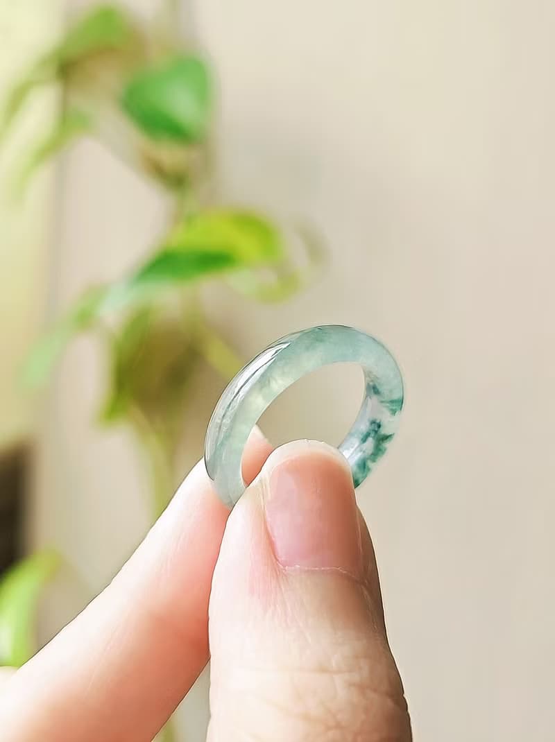 稀有•特色•招財|療癒潑墨冰玻放光藍飄花|緬甸A貨翡翠戒圈戒指