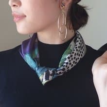 50cm角_silkscarf_ダリアの華 (blue) 柄のスカーフ　ChristalART