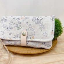 手繪風日本進口布/ 萌兔手拿包/
