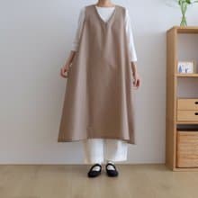 日常手作服 卡其米v領背心傘洋裝 亞麻
