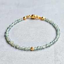 【日本製】グリーンカイヤナイト ブレスレット – 14kgfビーズ / マグネット留め具 / 金属アレルギー対応