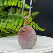 高品質鹽源瑪瑙吊墜項錬粉紫綠啞光手雕魚戲荷花富貴吉祥連年有余