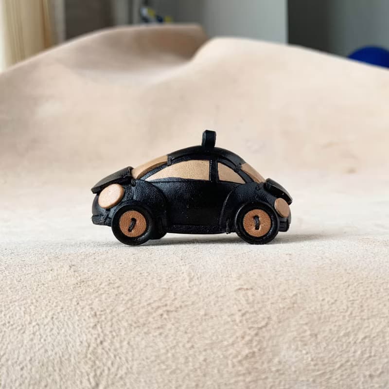 金龜車(手染黑色)-真皮植鞣 皮革鑰匙圈 吊飾 裝飾品
