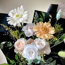 韓系永生非洲菊玫瑰花束。韓系空氣感。賽鮮花花束。畢業禮父親節